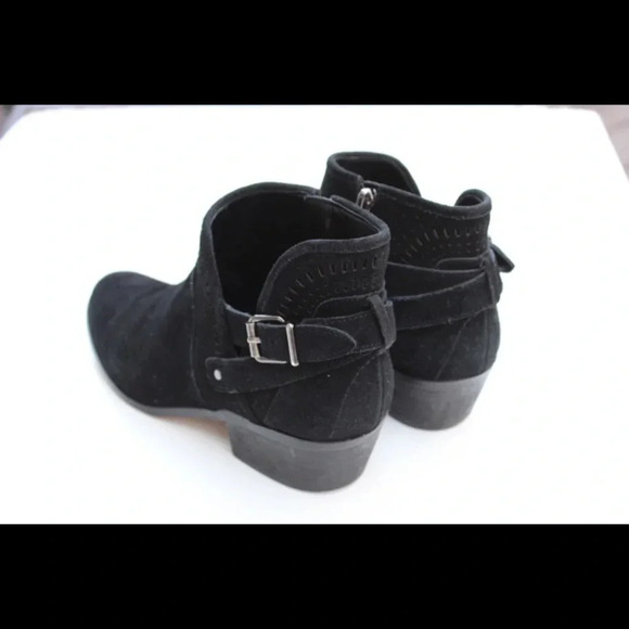 Vince Camuto ankle boots - Picture 5 of 13